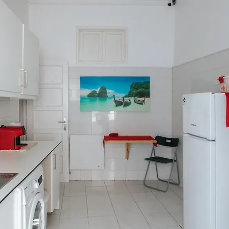 Aquilla Family 306 *