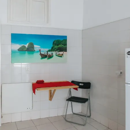 Проживание в семье Aquilla Family 306 *