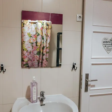 Aquilla Family 306 * Лісабон