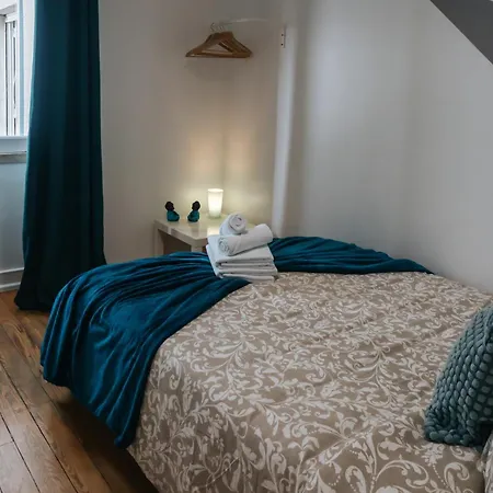 Aquilla Family 306 * Лісабон